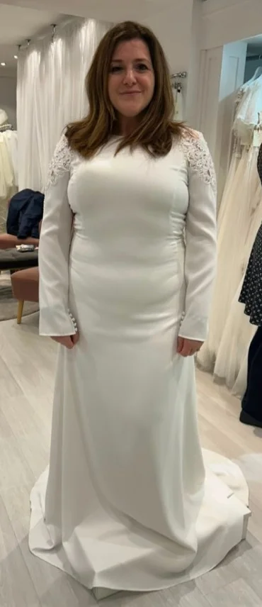 Kirsty, trying on her dress